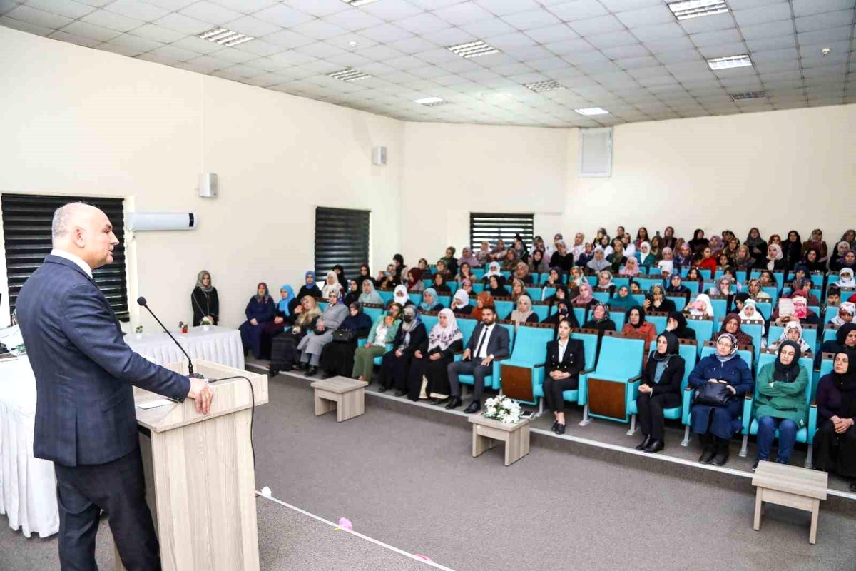 Van Büyükşehir Belediyesinden kadınlara yönelik hatim programı