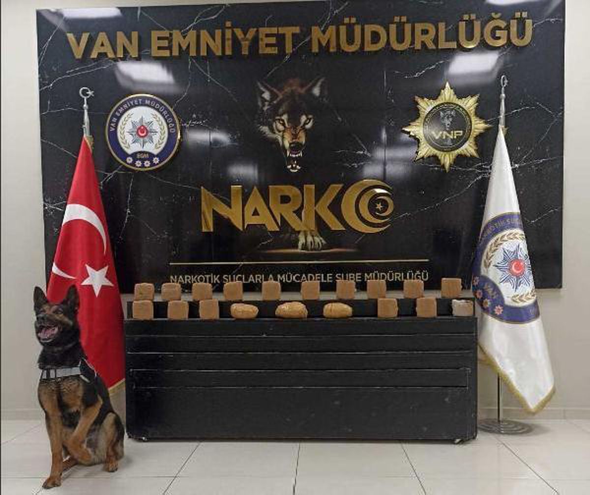 Van\'da 55,5 kilo uyuşturucu ele geçirildi; 4 gözaltı