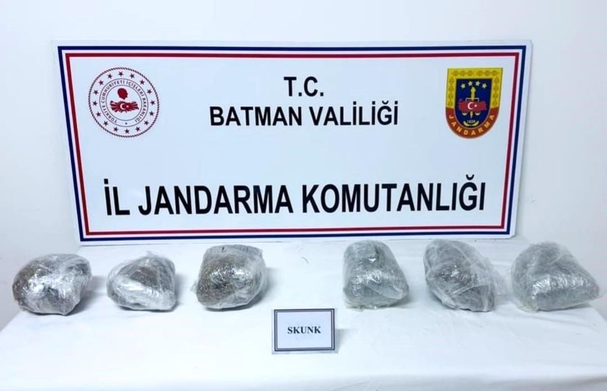 Batman\'da bir ayda düzenlenen uyuşturucu operasyonlarında 14 kişi tutuklandı