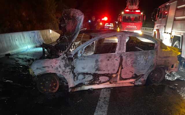 Çarpışan otomobiller cayır cayır yandı! 1 kişi öldü, 3 kişi yaralandı