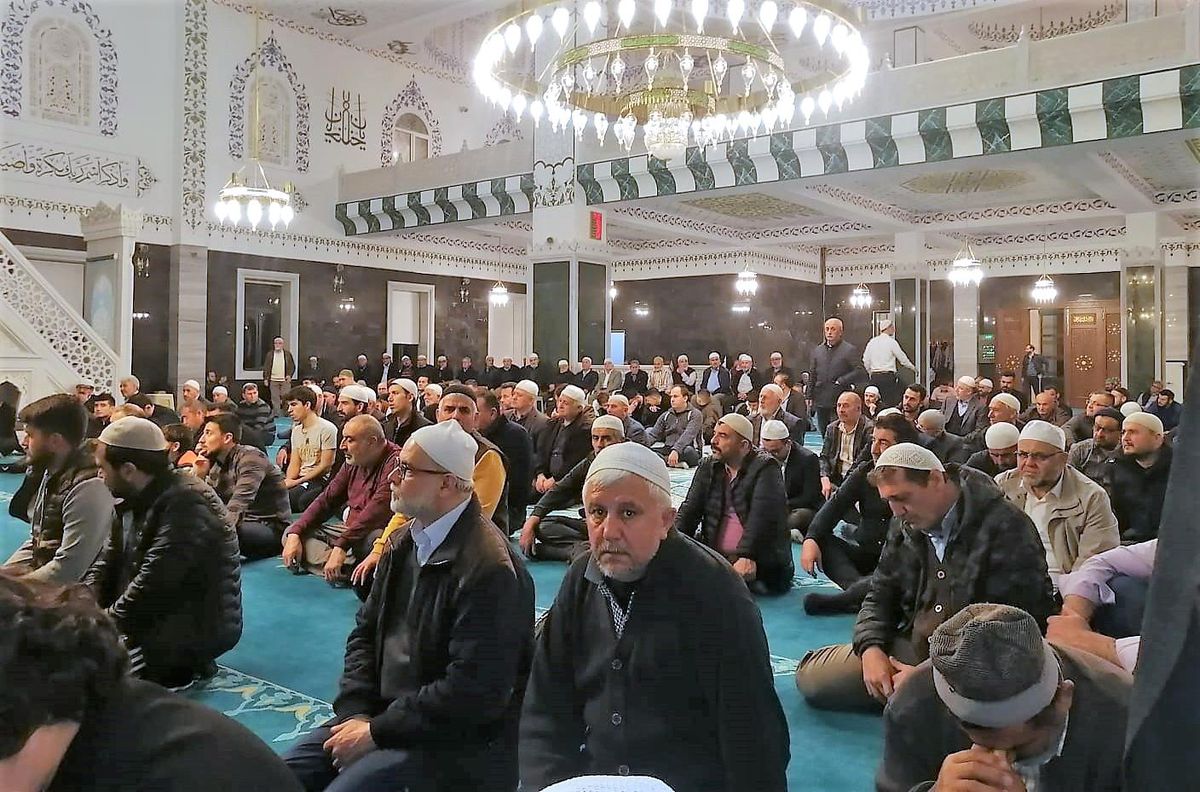 Denizli\'de 3 bin kişi Kadir Gecesini birlikte idrak etti