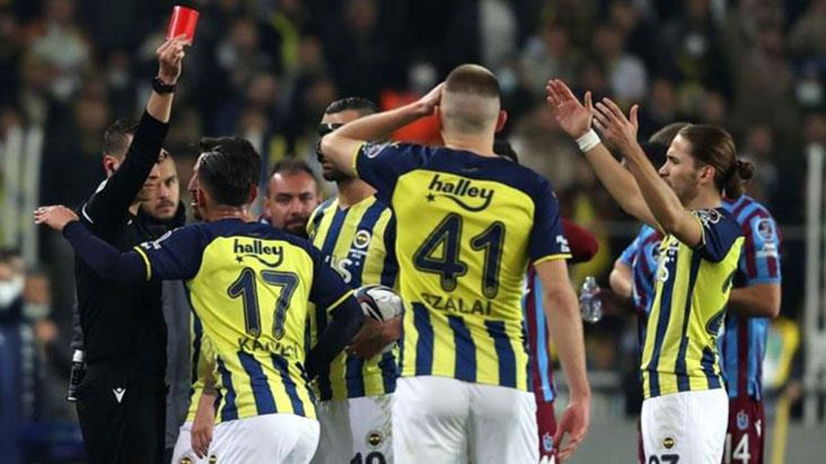 En çok kırmızı kartın çıktığı ligler belli oldu! Süper Lig'in konumu şaşırtmadı