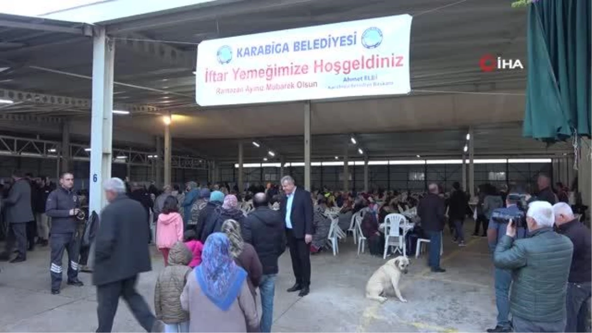Karabiga Belediyesi 1500 kişilik iftar verdi