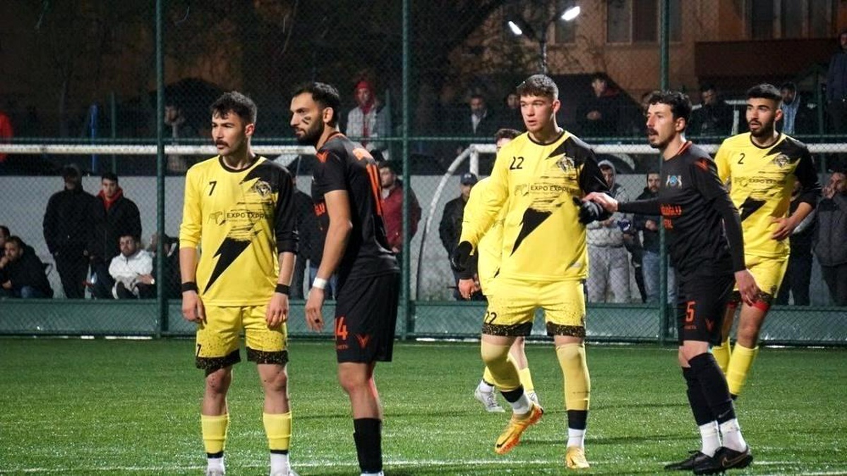 Kayseri\'de Amatör futbola bayram izni