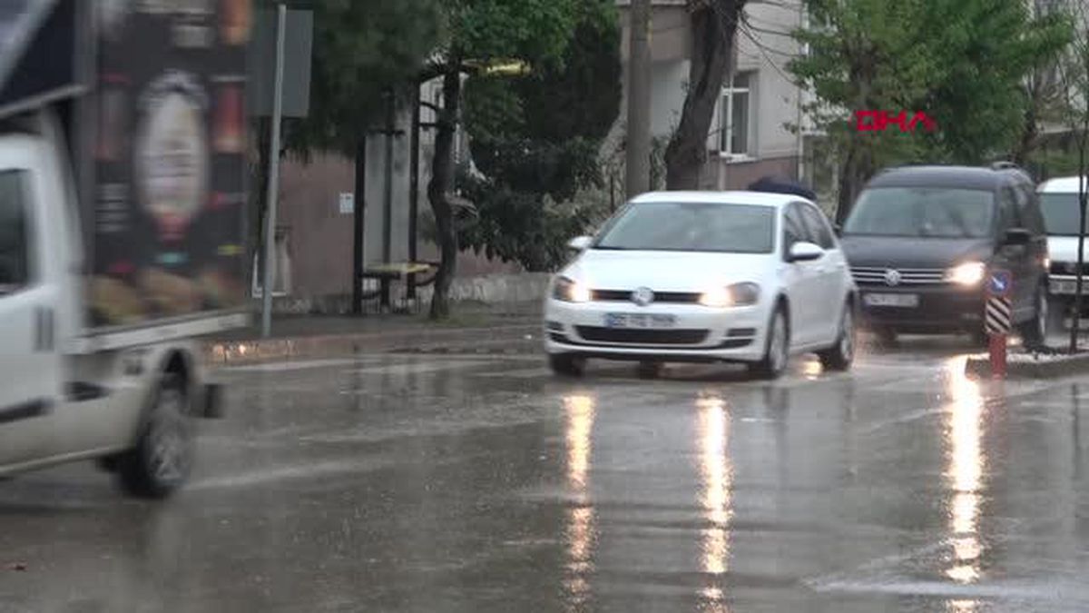 KEŞAN\'DA SAĞANAK ETKİLİ OLDU