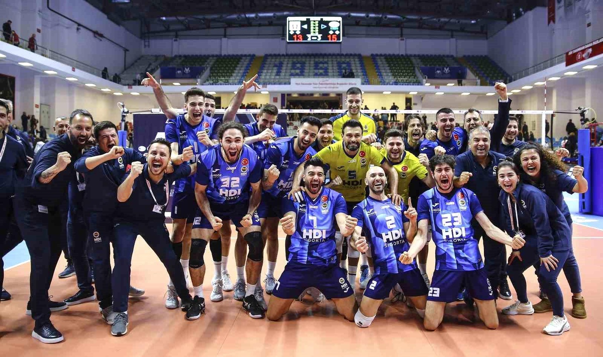 Kupa Voley\'de finalin adı, Halkbank Fenerbahçe