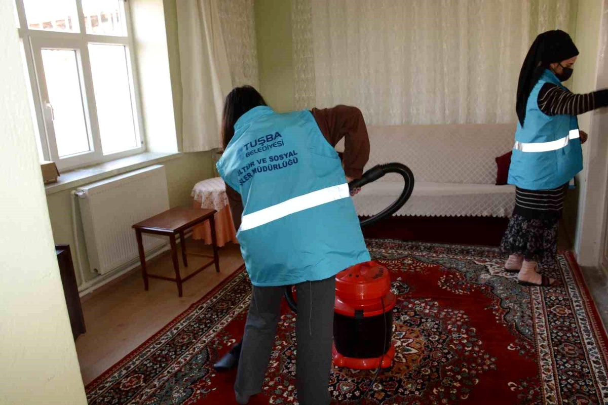 Tuşba Belediyesinden \'evde temizlik\' hizmeti
