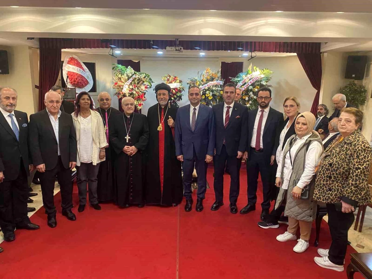 AK Parti İstanbul Milletvekili Adayı Sevan Sıvacıoğlu Süryani Kilisesi\'ni Ziyaret Etti