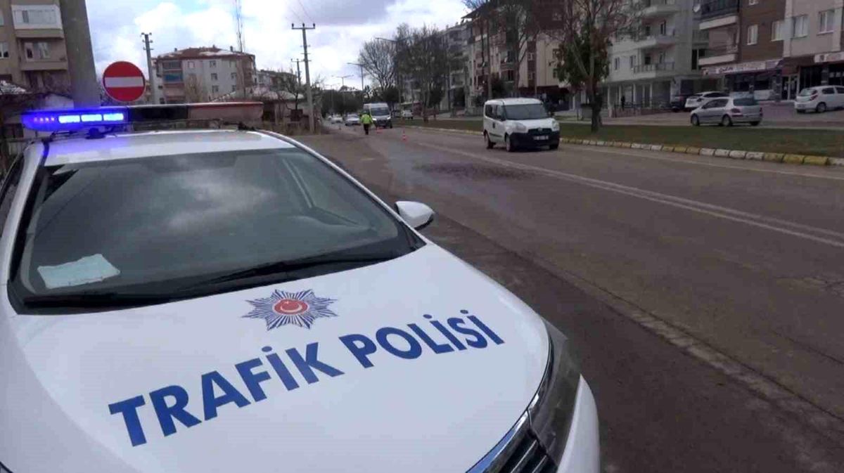 Aksaray\'da bayram öncesi radar kontrolleri artırıldı