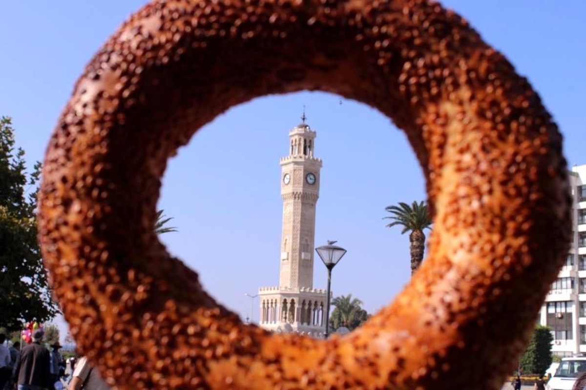 İzmir\'de gevrek ve boyozun fiyatı arttı