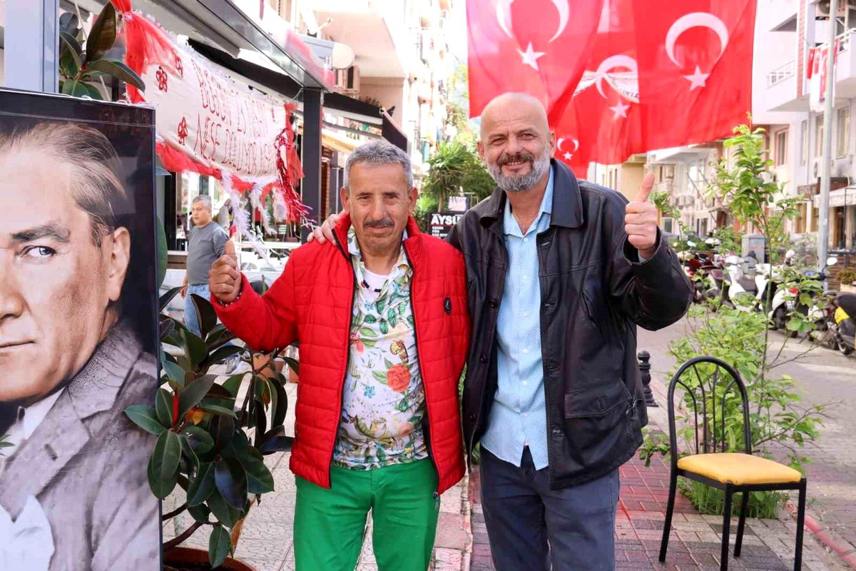 Marmaris\'teki \'105 Sokak\'ta 23 Nisan geleneği bu yıl da bozulmayacak