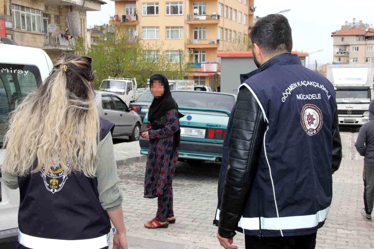 Nevşehir\'de Düzensiz Göçle Mücadele Huzur Uygulaması Yapıldı