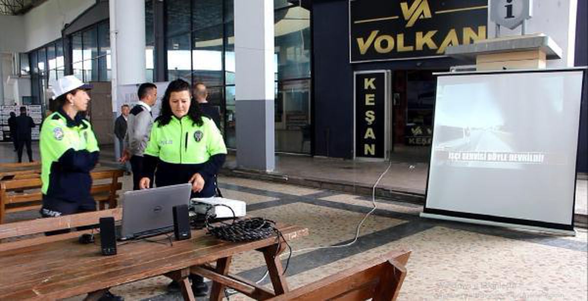 OTOGARDA SİNEVİZYON GÖSTERİMİ İLE EMNİYET KEMERİ UYARISI