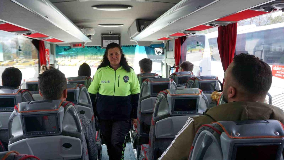 Polis ekiplerinden bayram öncesi emniyet kemeri denetimi