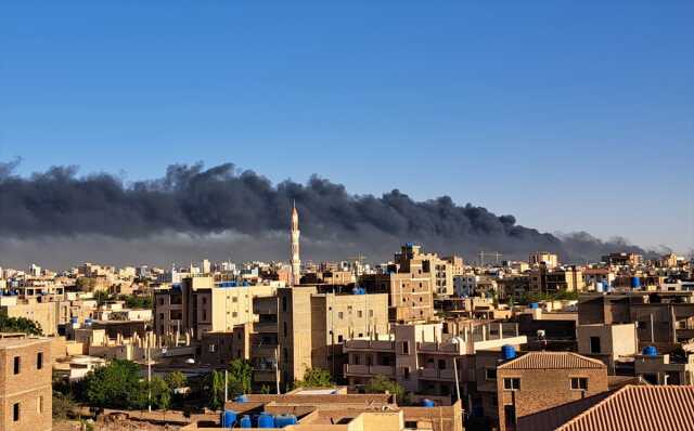 Sudan'da çatışmalar 5. gününde! Ateşkese uyulmuyor, 39 hastane hizmet dışı kaldı Sudan'da çatışmalar 5. gününde! Ateşkese uyulmuyor, 39 hastane hizmet dışı kaldı