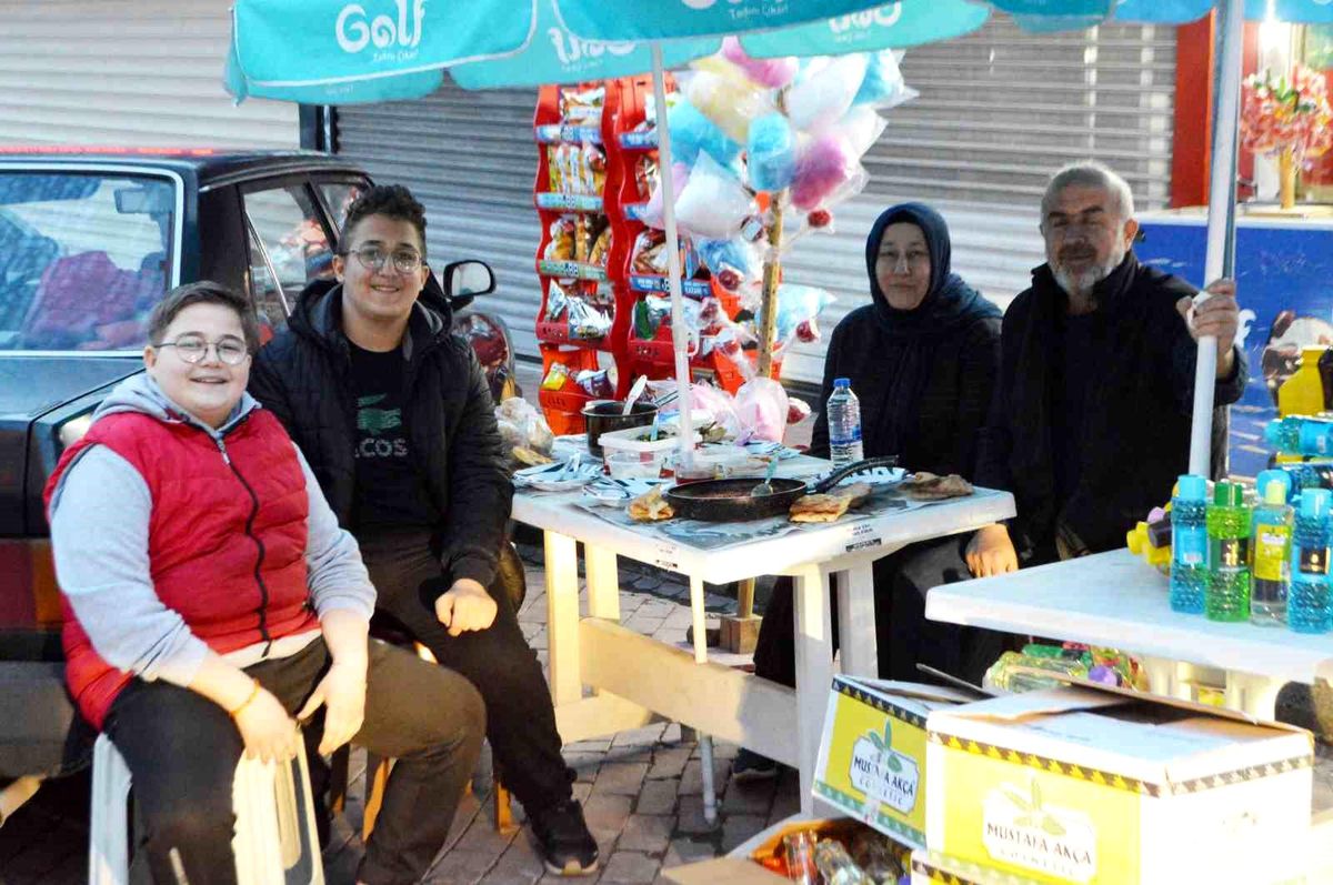 Tavşanlı\'da örnek esnaf
