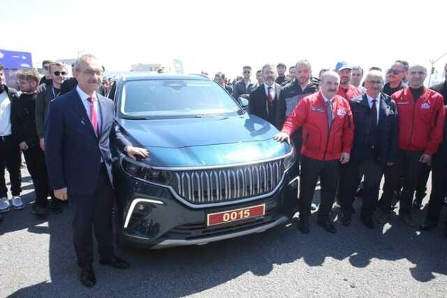 TOGG'un şarjı kaç km gidiyor? Bakan Varank'tan merak edilen soruya yanıt geldi: Bizim kullandığımız 530 km gidiyor