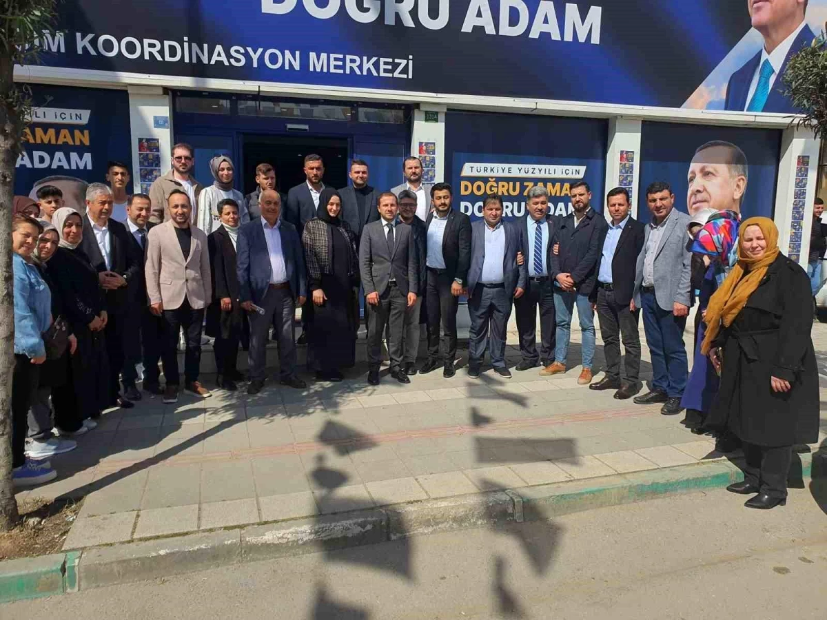AK Parti Genel Sekreter Yardımcısı Ahmet Kılıç Gemlik\'te Temaslarda Bulundu