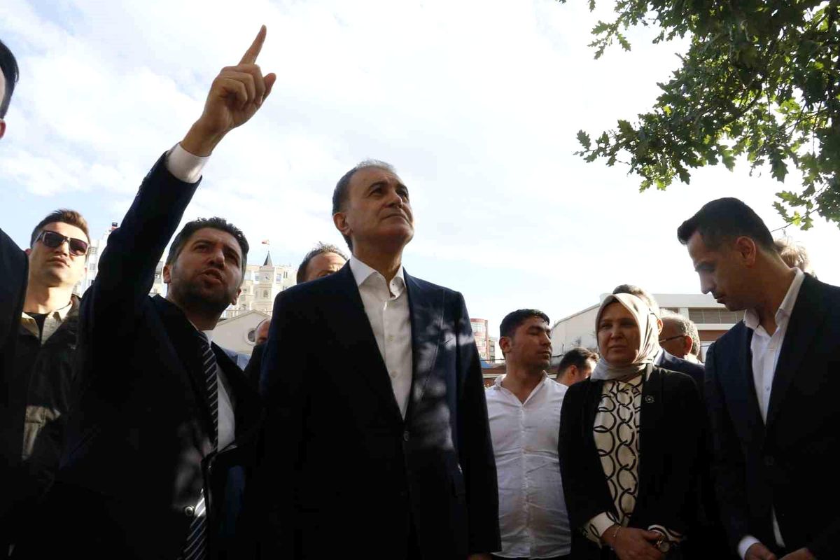 AK Parti Çukurova İlçe Başkanlığına Silahlı Saldırı