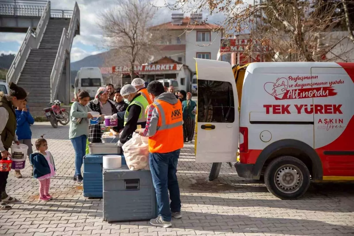 Altınordu Belediyesi, Ramazan ayında günlük 30 bin iftar yemeği ikram etti