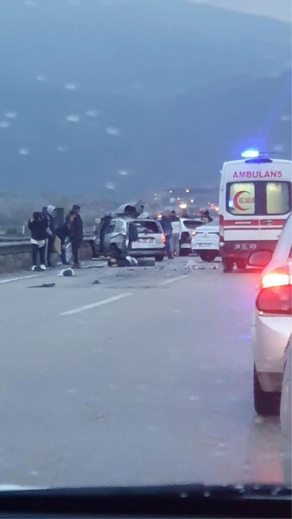 Ankara-Kırıkkale Yolu\'nda Zincirleme Kaza: 1 Ölü, 11 Yaralı