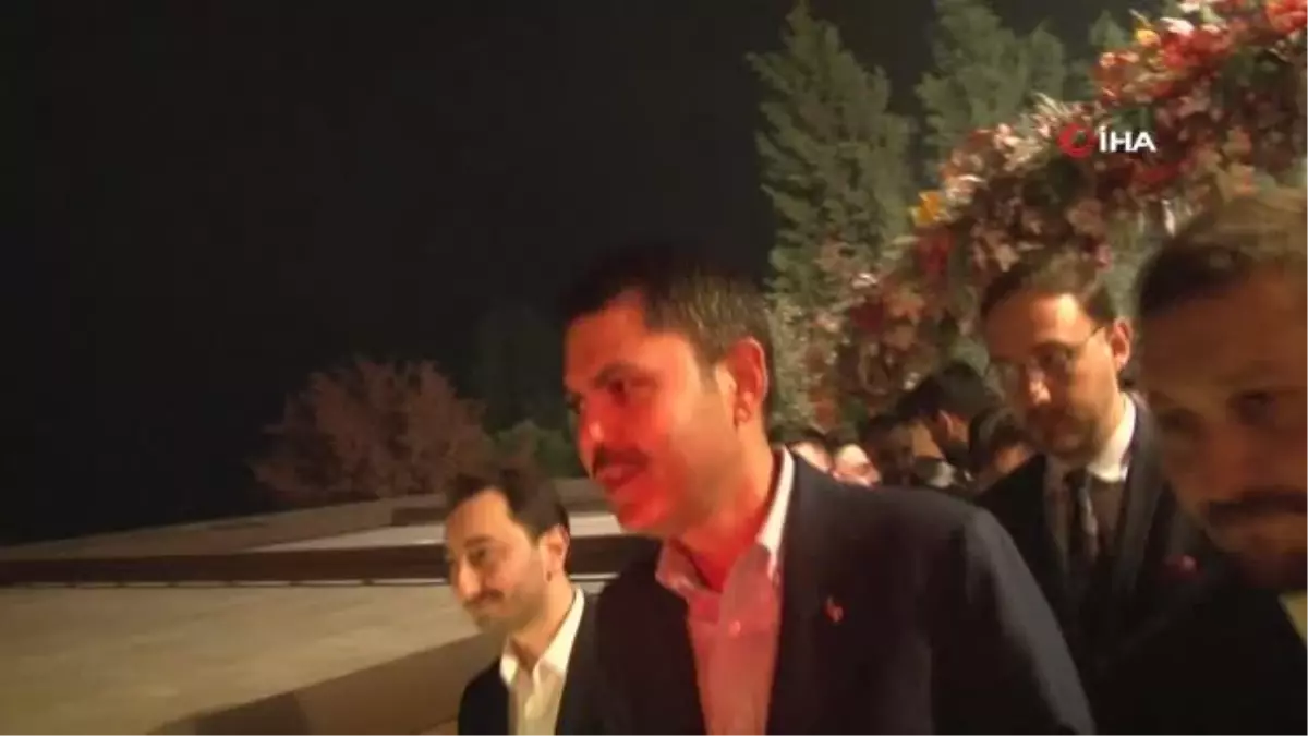 Bakan Kurum Tuzlada Gençlerle Buluştu