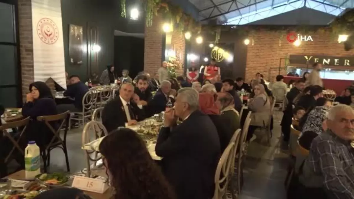 Bakan Yanık, şehit yakınları ve gaziler ile iftarda buluştu