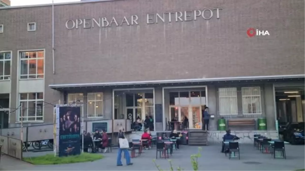 Belçikalı Türk komedyen depremzedelere destek gösterisi düzenledi