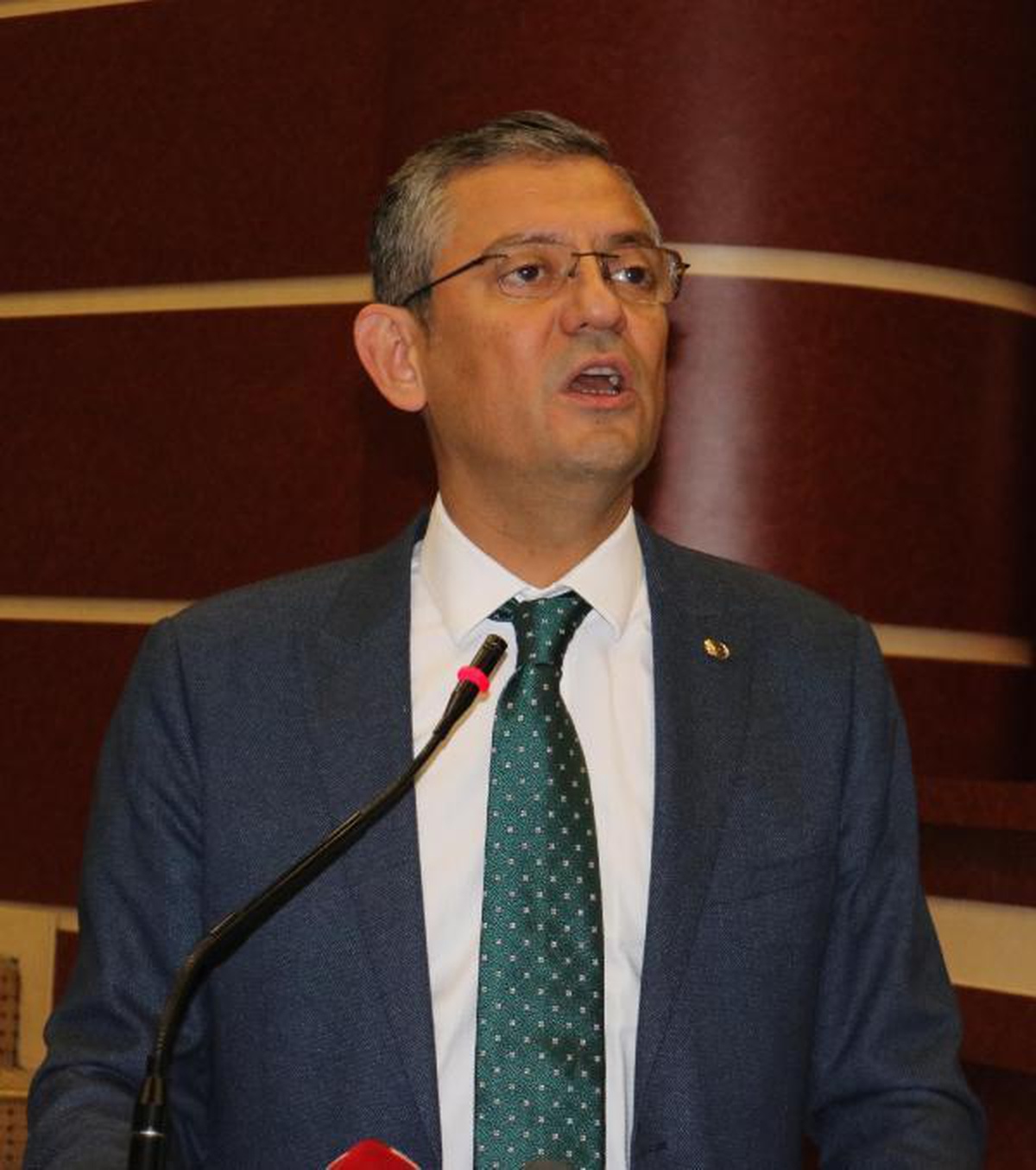 CHP\'li Özel: Yıllardır ülkeyi kesip ikiye ayırıyorlar