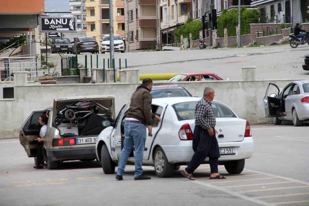 Hatay\'dan depremzedelere destek için Ramazan Bayramı ziyareti