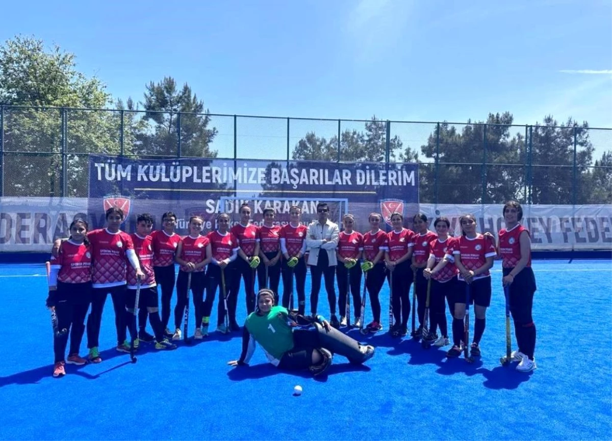 Diyarbakır Kayapınar Spor Kulübü Erkek Takımı Hokey 1. Lig şampiyonu oldu