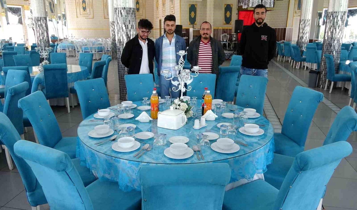 Kütahyalı Düğün Salonu İşletmecisi: Ramazan Bayramı Sonrası Hareketleneceğiz