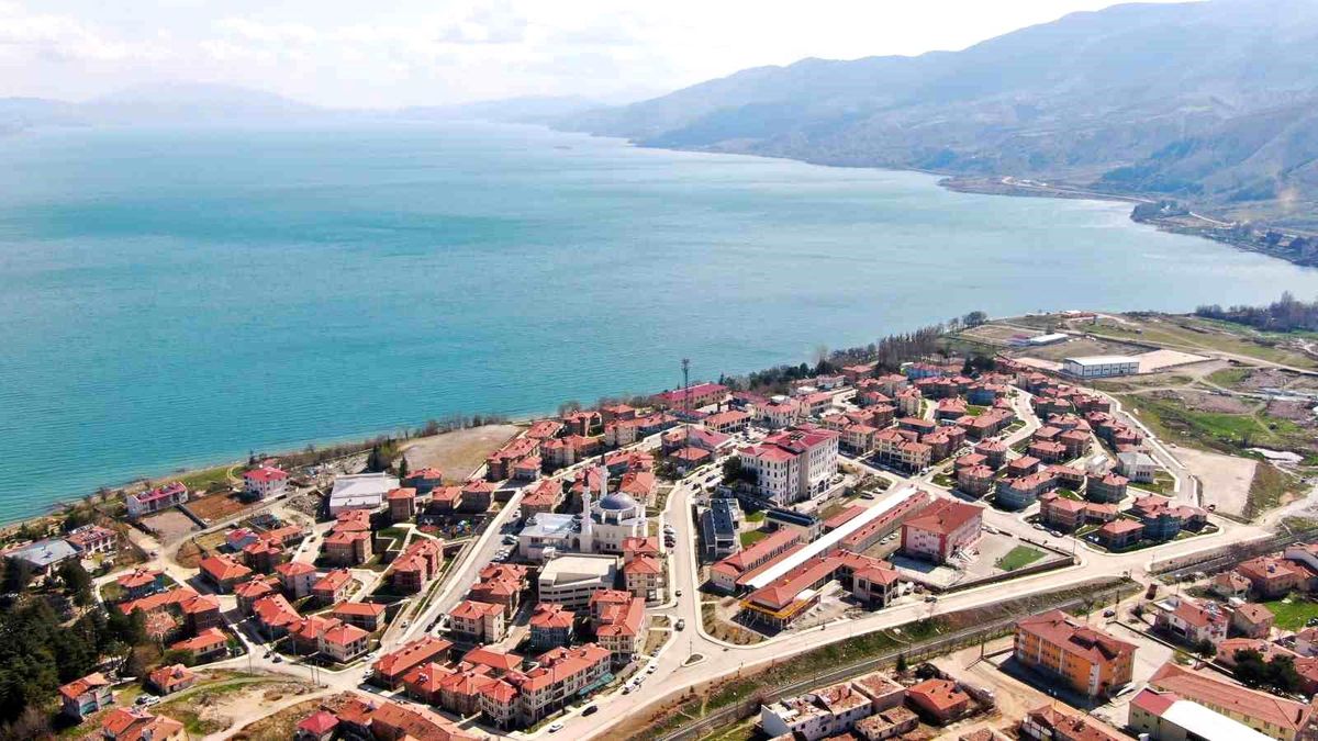 Elazığ\'da 46 büyüklüğünde deprem ve 24 artçı yaşandı
