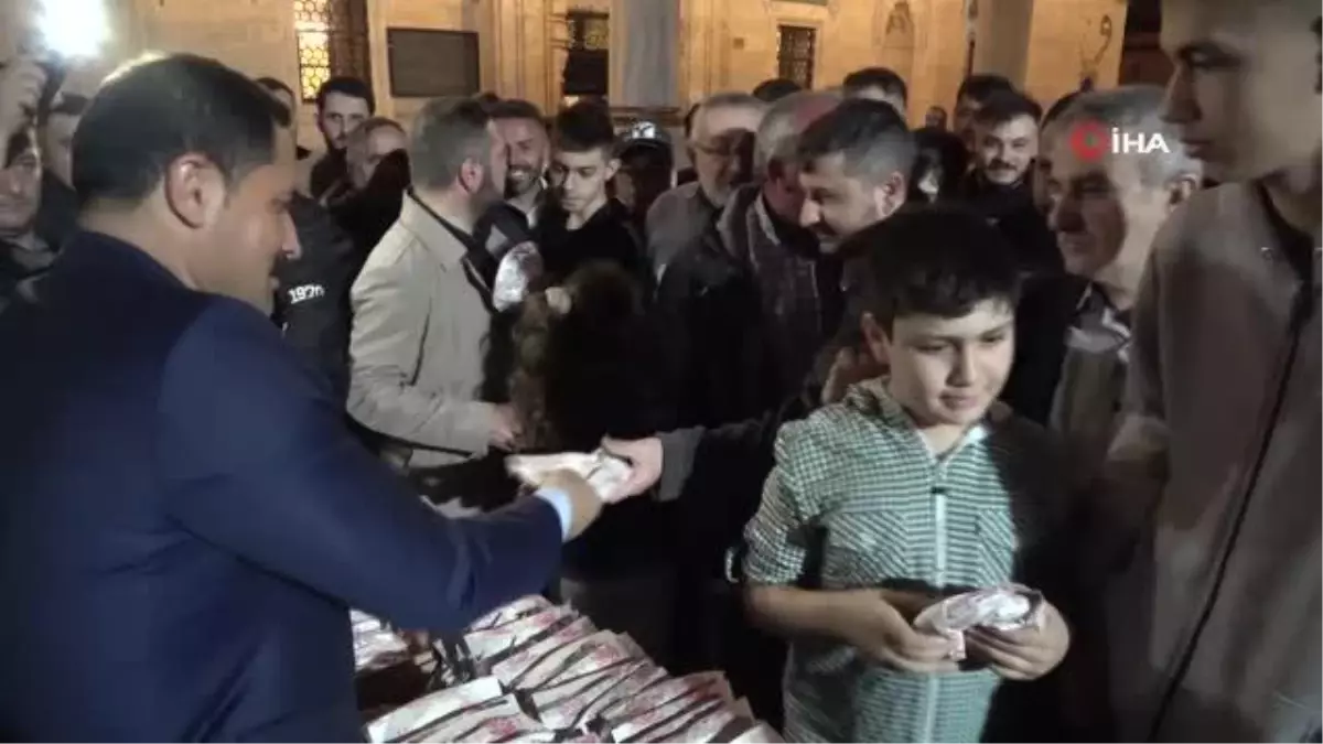 Vali Masatlı, Simit Satamayan Çocuğun Tüm Simitlerini Satın Aldı