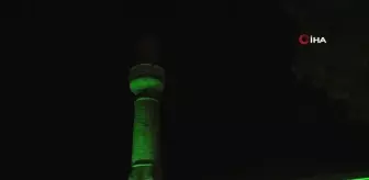 Konya'da İkiz İmamlar Son Hatimli Teravih Namazını Kıldırdı
