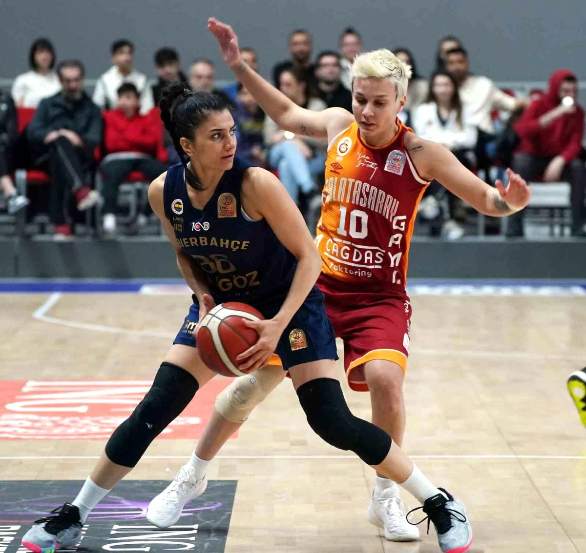 Fenerbahçe, Galatasaray\'ı mağlup ederek ING Kadınlar Basketbol Süper Ligi finaline yükseldi