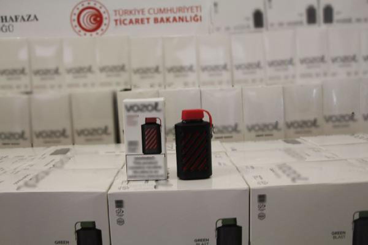 Kapıkule\'de Elektronik Sigara ve Oto Yedek Parçası Kaçakçılığı Operasyonu