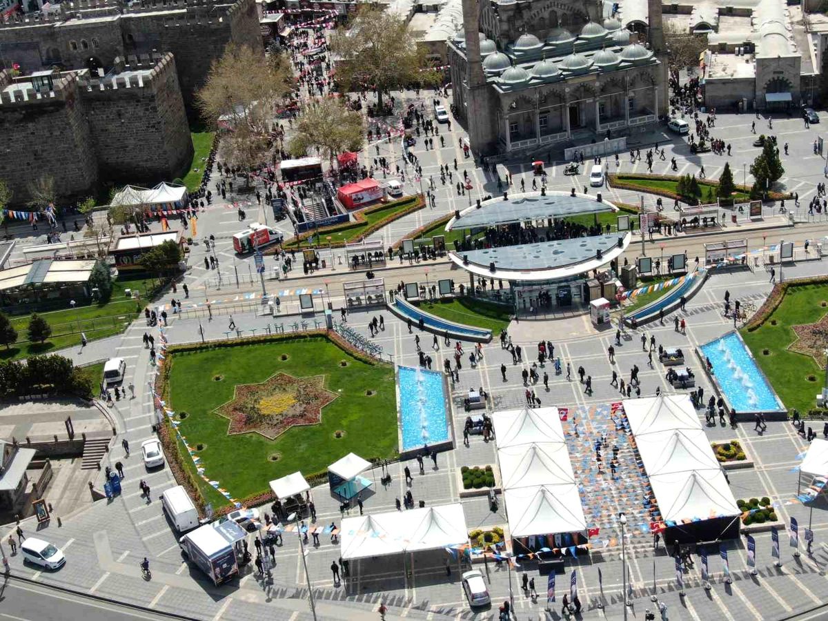 Kayseri\'de Ramazan Bayramı Alışveriş Yoğunluğu