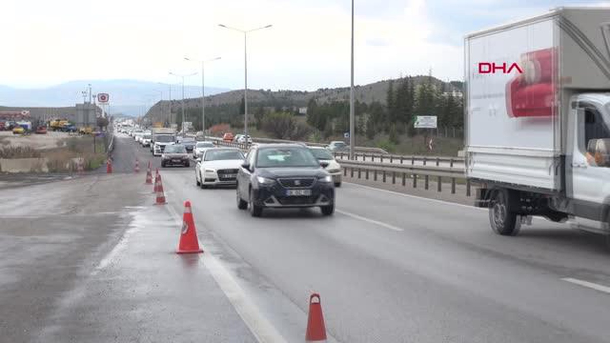 Ramazan Bayramı Tatili İçin Yola Çıkanlar Kırıkkale\'de Yoğunluk Oluşturdu