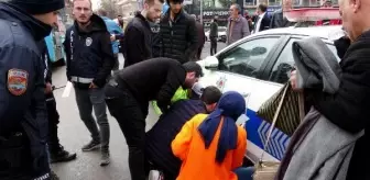 Erzurum'da Kız Arkadaşına Arkadaşlık İsteği Gönderen Kişiyi Bıçakladılar