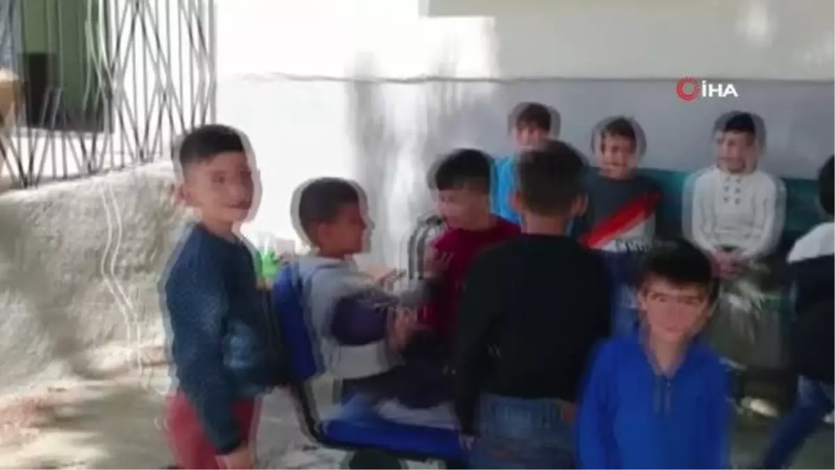 Köy okulu öğrencilerine ücretsiz bayram tıraşı