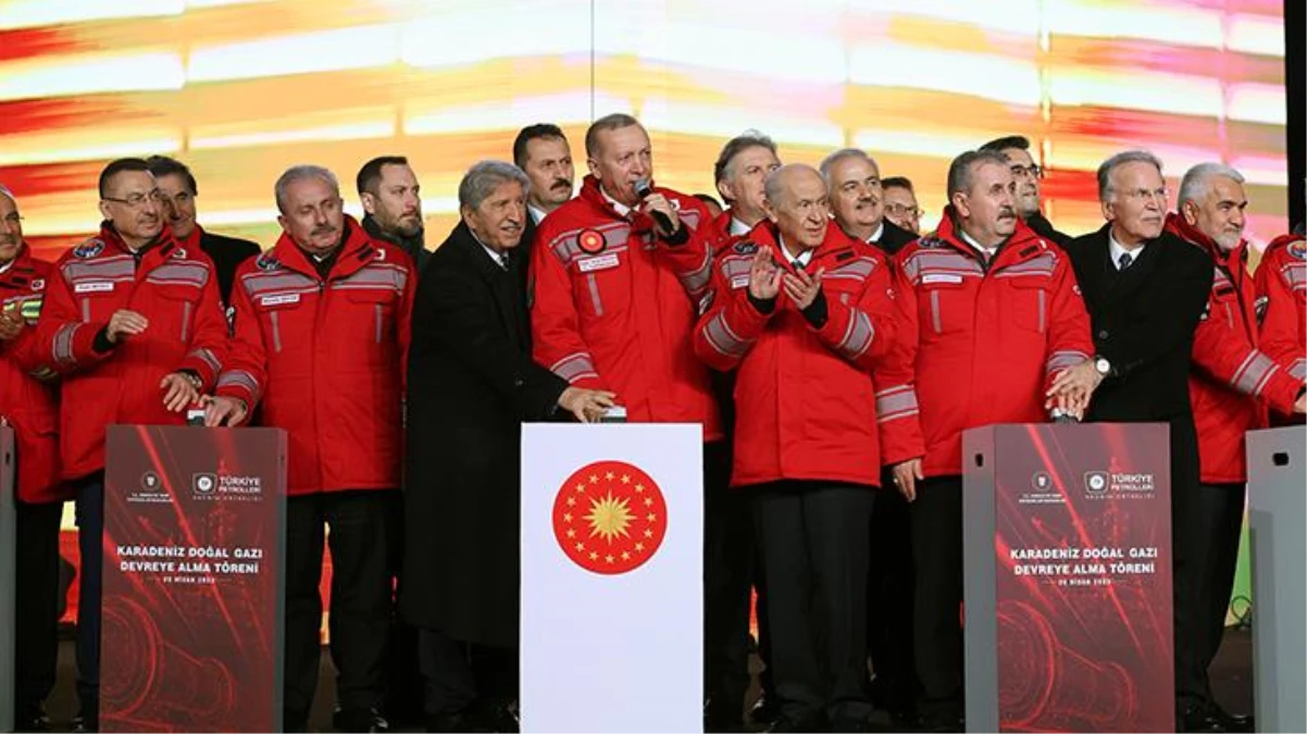 Son Dakika: Karadeniz\'de tarihi an! Cumhurbaşkanı Erdoğan\'dan vatandaşa çifte doğal gaz müjdesi: Ücretsiz olacak