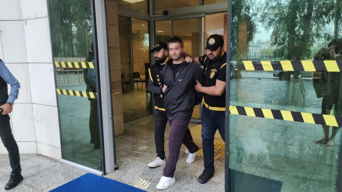Adanada AK Parti Çukurova ilçe binasına silahlı saldırı gerçekleştiren saldırgan tutuklandı