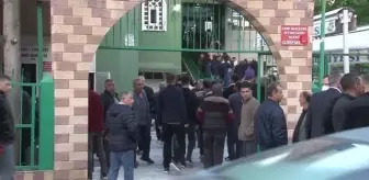 Bakan Kasapoğlu İzmir'de Bayram Namazı Kıldı