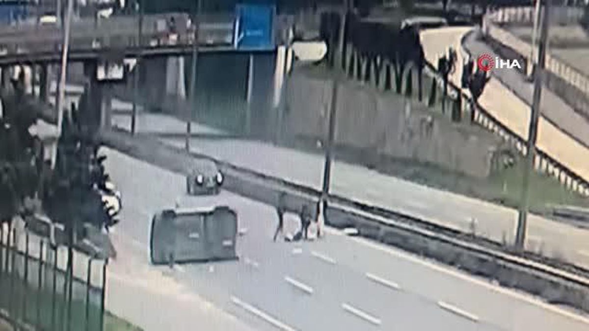 Bayram ziyaretine giden aile kaza geçirdi, kameralara yansıdı