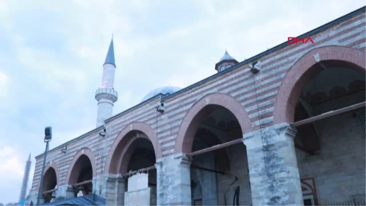 Edirne\'de Ramazan Bayramı namazı Eski Camii\'nde kılındı