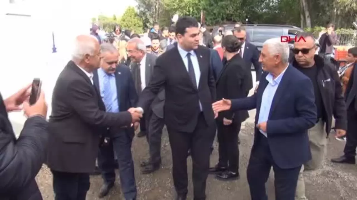 Gültekin Uysal, Osmaniyedeki depremzedelerle bayramlaştı