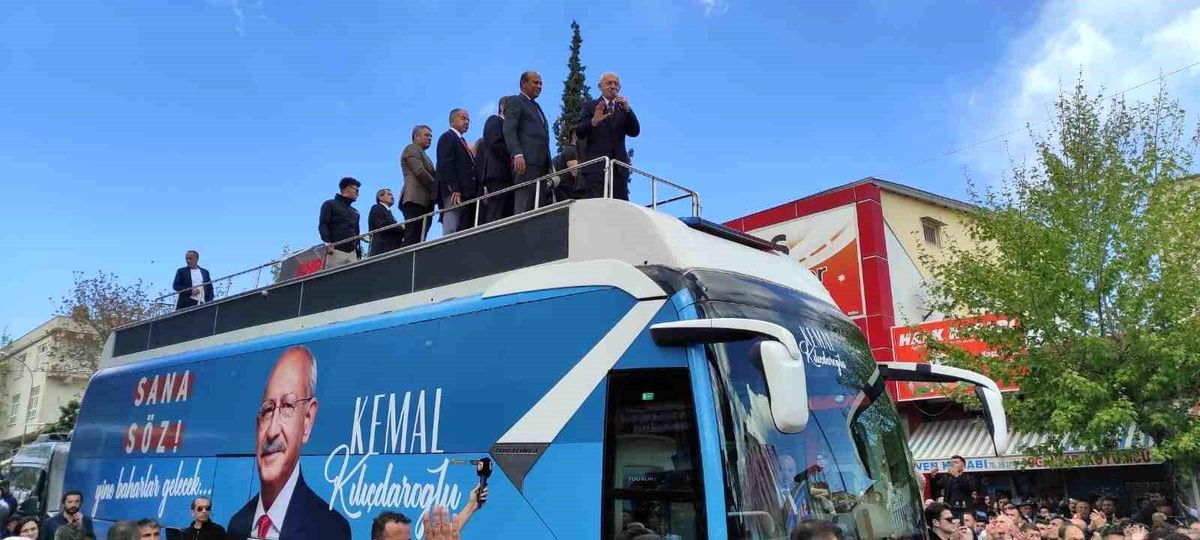 Kılıçdaroğlu Adıyaman\'da depremzedelerle buluştu
