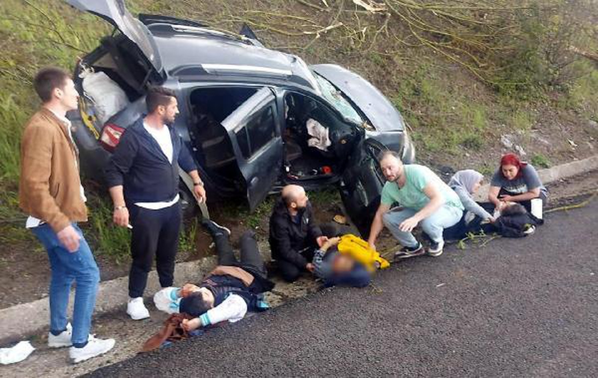 Anadolu Otoyolunda meydana gelen kaza sonucu 3 kişi yaralandı