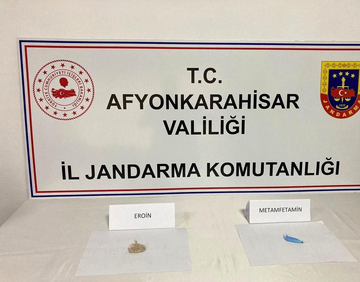 Afyonkarahisar\'da Eroin ve Metamfetamin İle Yakalanan Kişi Tutuklandı